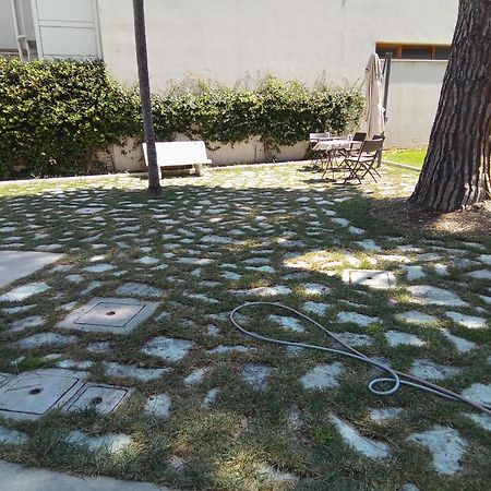 B&B Villa Tozza Senigallia Bagian luar foto